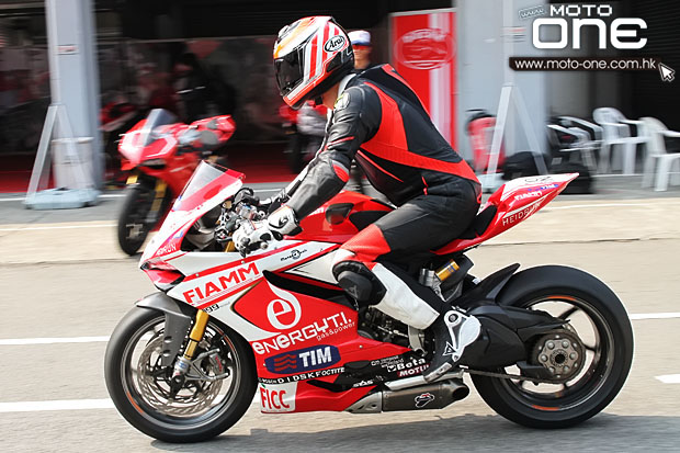 2014 motard tech zic track day moto-one.com.hk