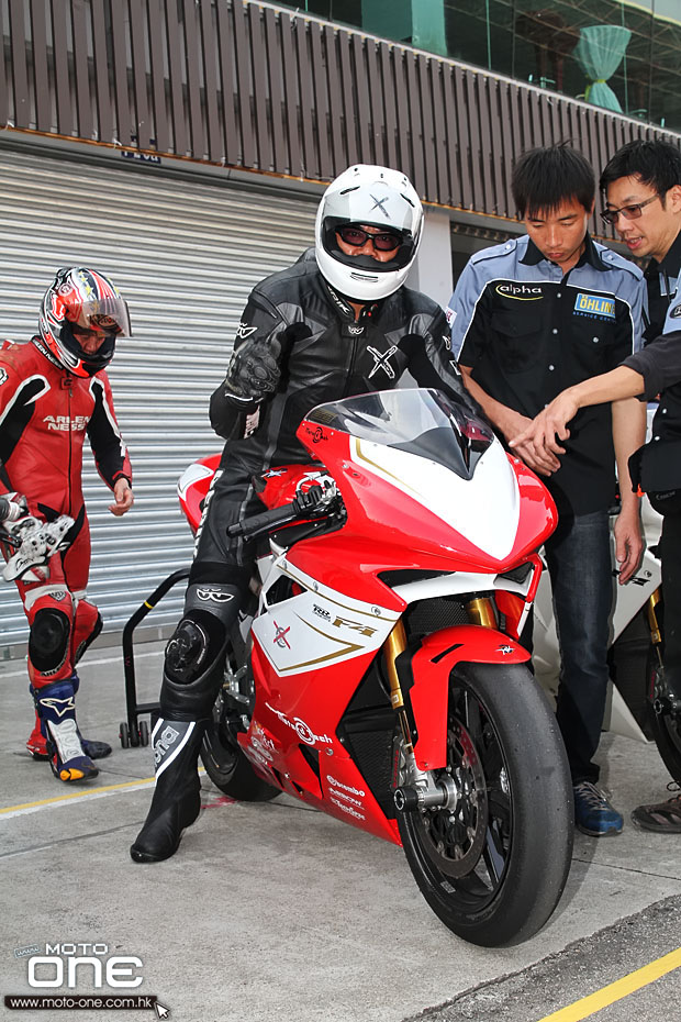 2014 motard tech zic track day moto-one.com.hk