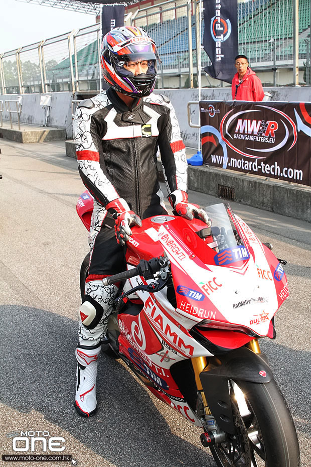 2014 motard tech zic track day moto-one.com.hk