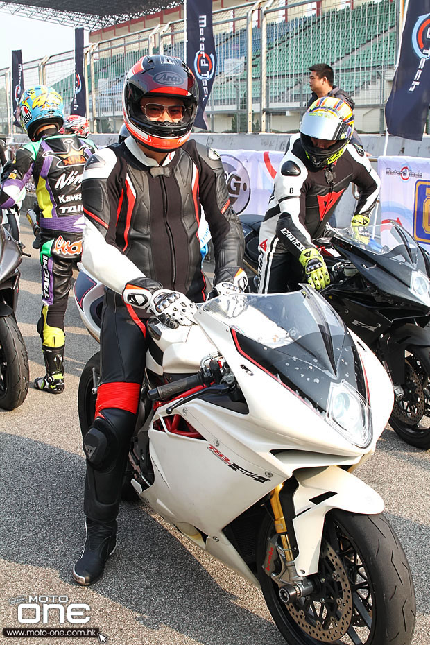 2014 motard tech zic track day moto-one.com.hk