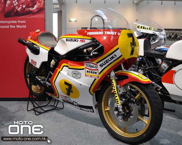 Suzuki SFV650 Gladius - 巴利西恩(Barry Sheene)拉花