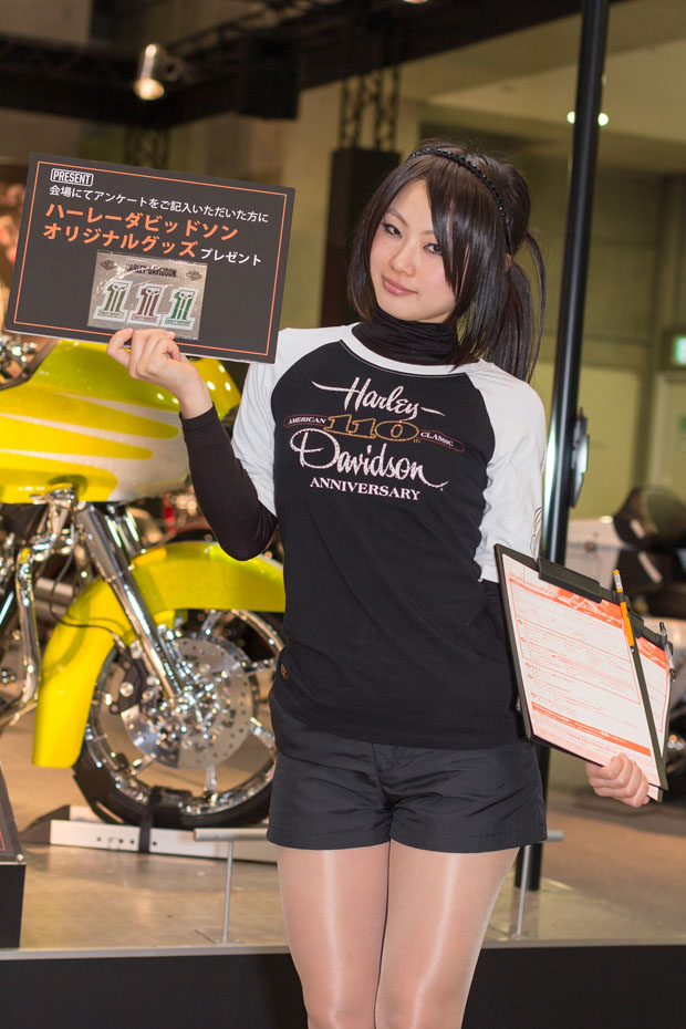 Girls Tokyo Motorcycle Show 2013