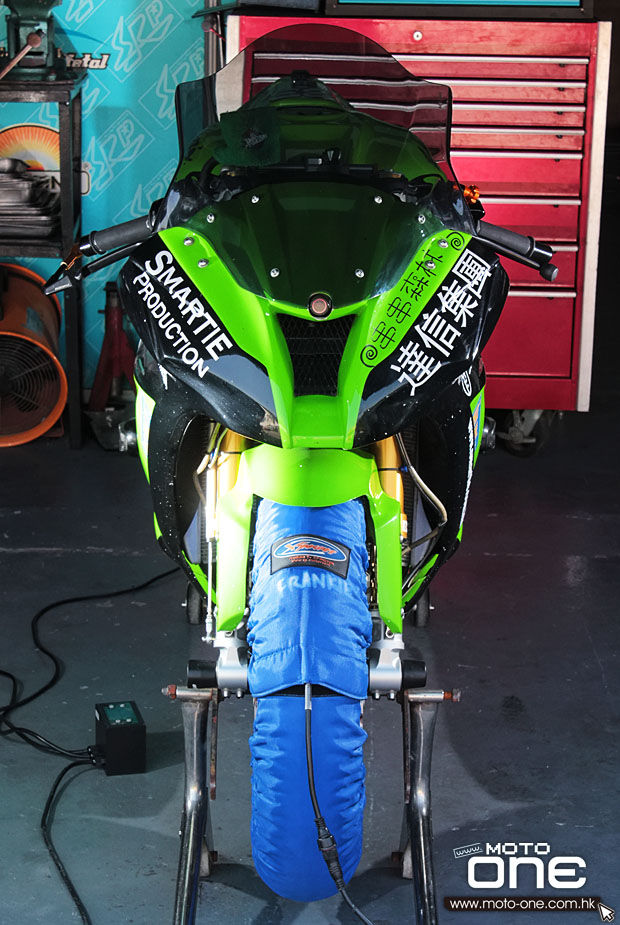 KAWASAKI ZX-10R