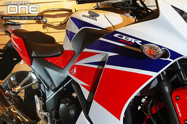 2014 HONDA CBR300R ABS