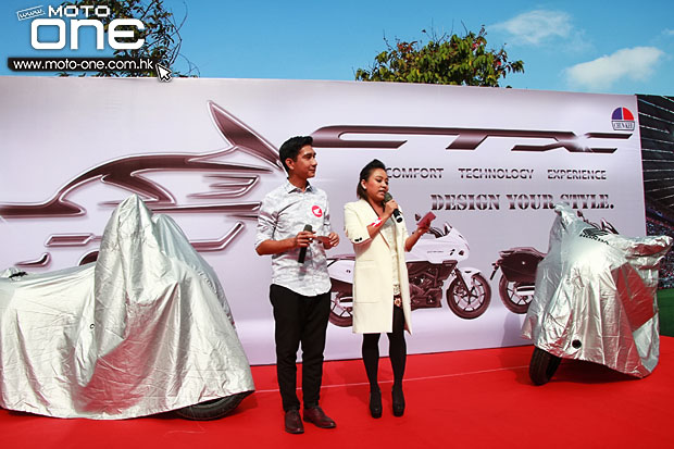 Honda CTX700 Myolie Wu 胡杏兒 Honda CTX700 Myolie Wu 胡杏兒