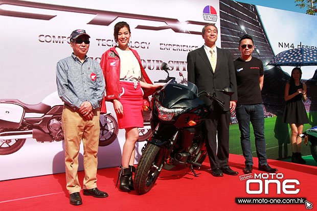 Honda CTX700 Myolie Wu 胡杏兒 Honda CTX700 Myolie Wu 胡杏兒
