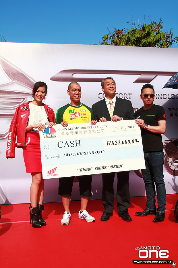 Honda CTX700 Myolie Wu 胡杏兒 Honda CTX700 Myolie Wu 胡杏兒