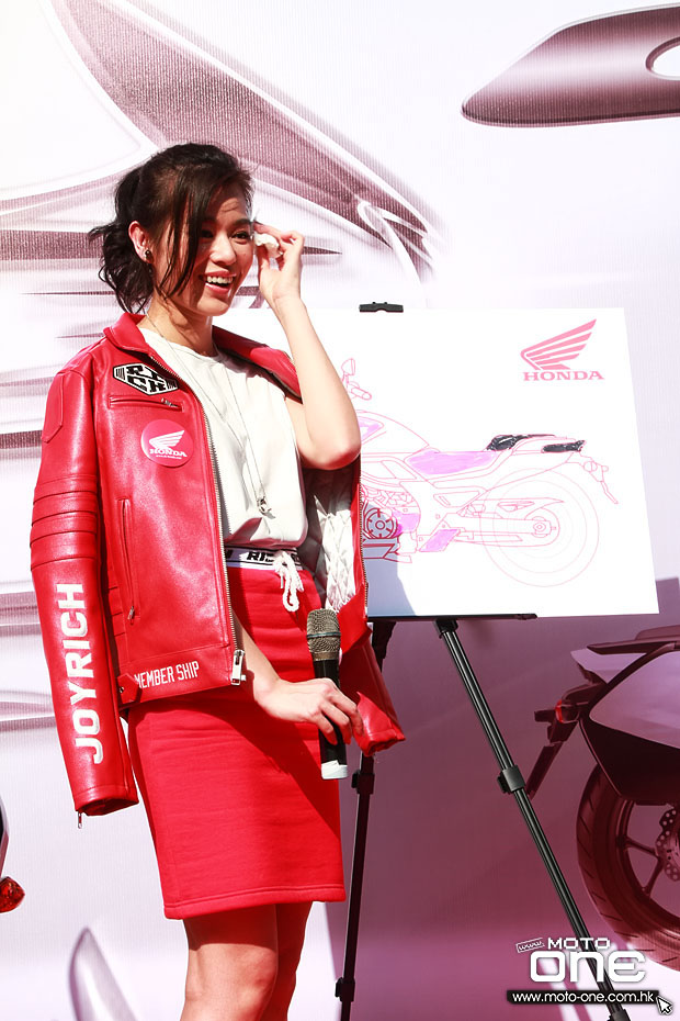 Honda CTX700 Myolie Wu 胡杏兒