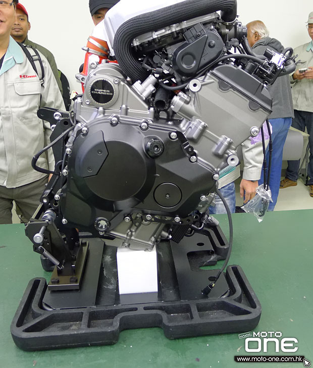 2014 KAWASAKI JAPAN h2 Training Course
