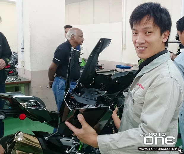 2014 KAWASAKI JAPAN h2 Training Course