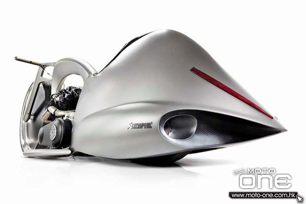 Akrapovic Full Moon Concept