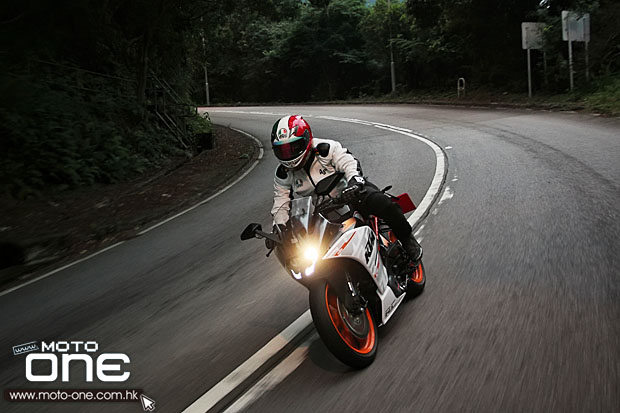 2015 KTM RC390 ABS test