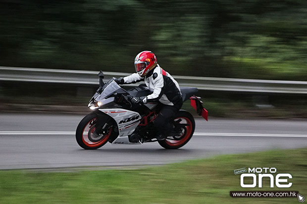 2015 KTM RC390 ABS test