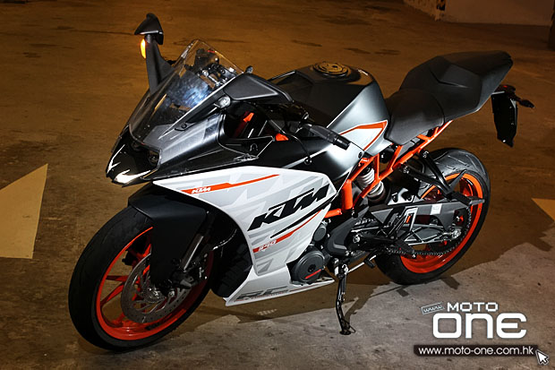 2015 KTM RC390 ABS test