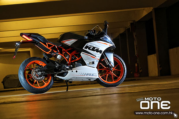 2015 KTM RC390 ABS test