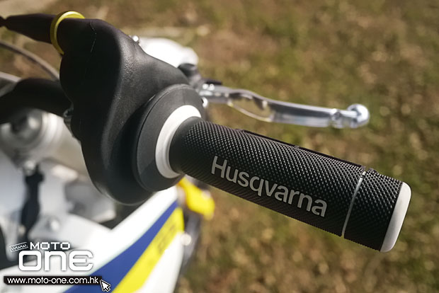 2015_HUSQVARNA_TC85