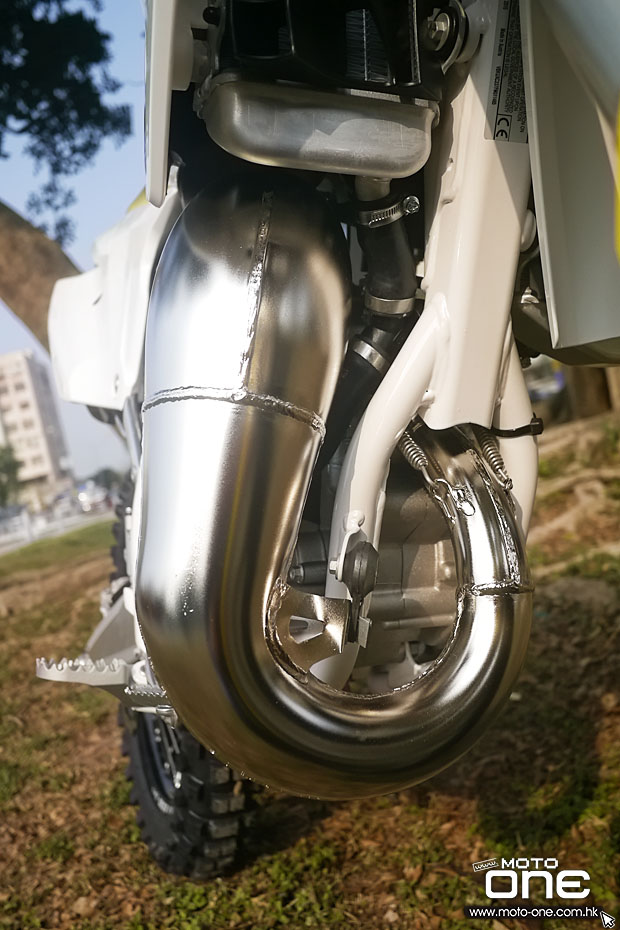 2015_HUSQVARNA_TC85