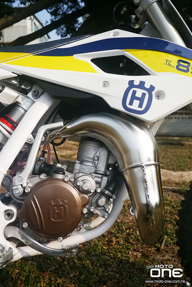 2015_HUSQVARNA_TC85