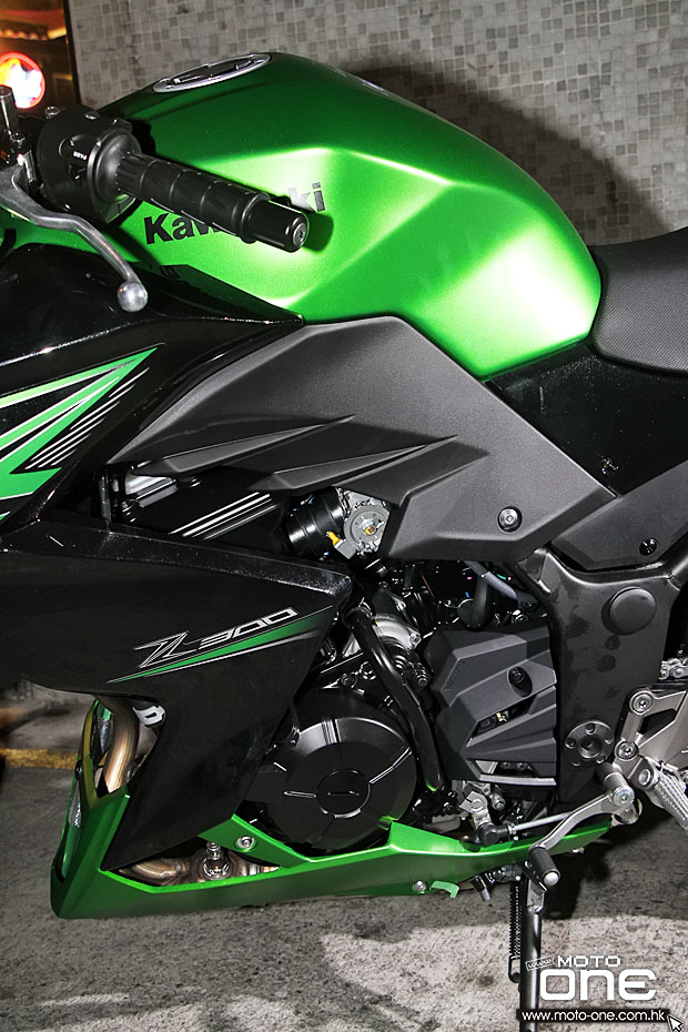 2015 KAWASAKI Z300 ABS