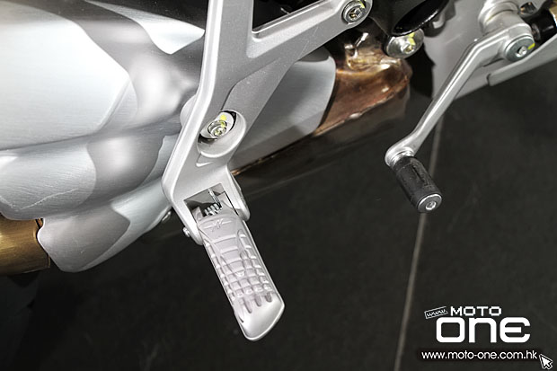 2015 MV Agusta Brutale 800 ABS