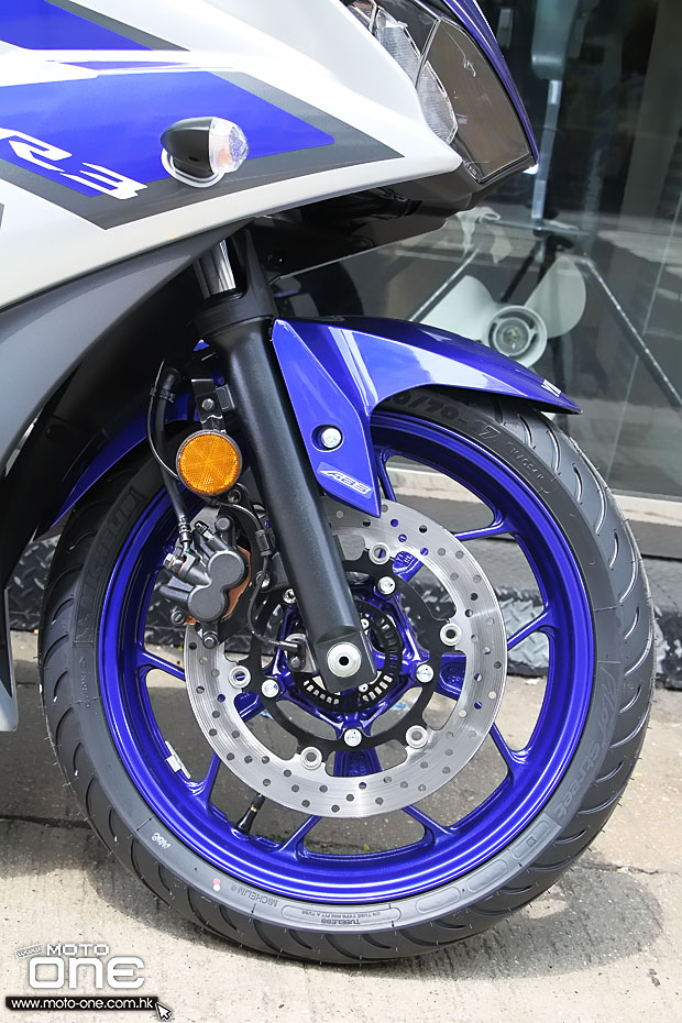 2015 YAMAHA YZF-R3