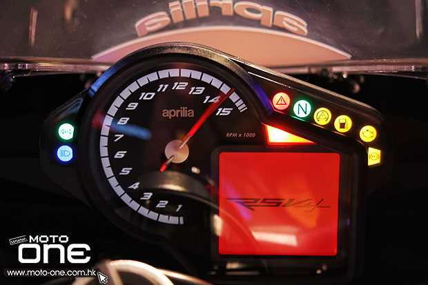 2015 APRILIA RSV4 RF & TUONO Factory launching party