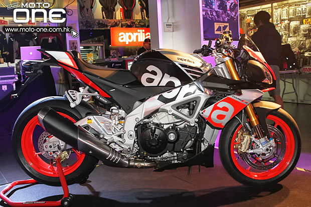 2015 APRILIA RSV4 RF & TUONO Factory launching party