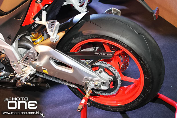 2015 APRILIA RSV4 RF & TUONO Factory launching party