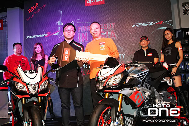 2015 APRILIA RSV4 RF & TUONO Factory launching party