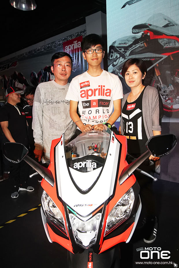 2015 APRILIA RSV4 RF & TUONO Factory launching party