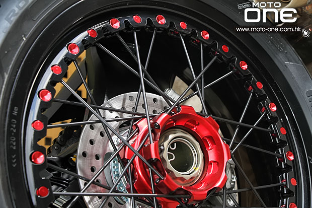 2015 MV AGUSTA BRUTALE DRAGSTER 800RR