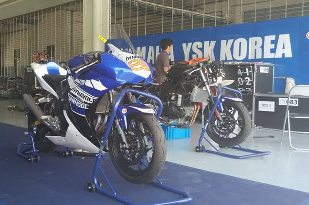2015 YAMAHA MLT RACING TEAM X DYNAVOLT