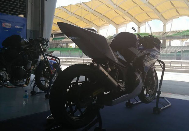 2015 YAMAHA MLT RACING TEAM X DYNAVOLT