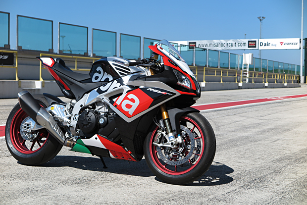 2015 APRILIA RSV4 RF TUONO 1100 V4 Days