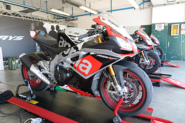 2015 APRILIA RSV4 RF TUONO 1100 V4 Days