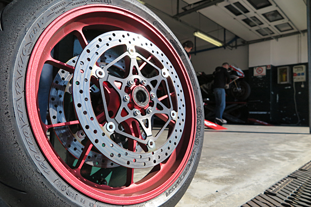 2015 APRILIA RSV4 RF TUONO 1100 V4 Days