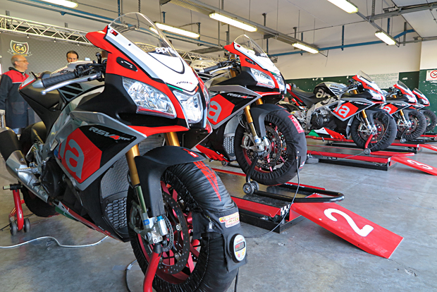 2015 APRILIA RSV4 RF TUONO 1100 V4 Days