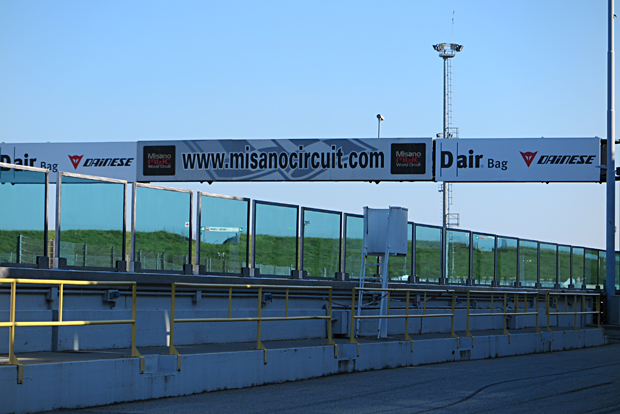 2015 APRILIA RSV4 RF TUONO 1100 V4 Days