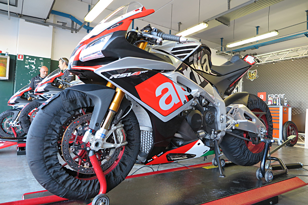 2015 APRILIA RSV4 RF TUONO 1100 V4 Days