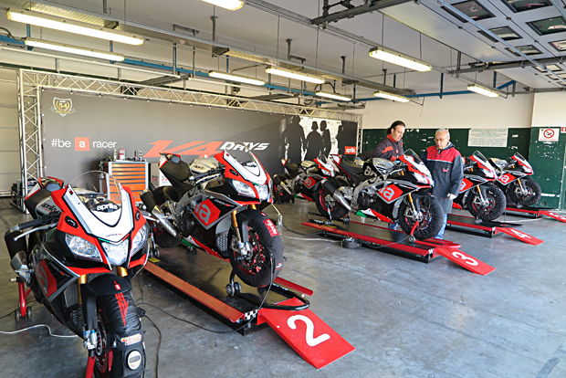 2015 APRILIA RSV4 RF TUONO 1100 V4 Days