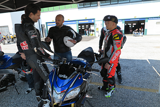 2015 APRILIA RSV4 RF TUONO 1100 V4 Days