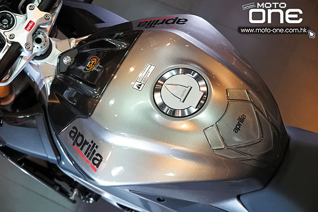 2015 APRILIA TUONO V4 1100 RR