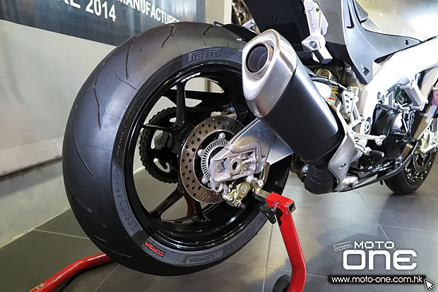 2015 APRILIA TUONO V4 1100 RR