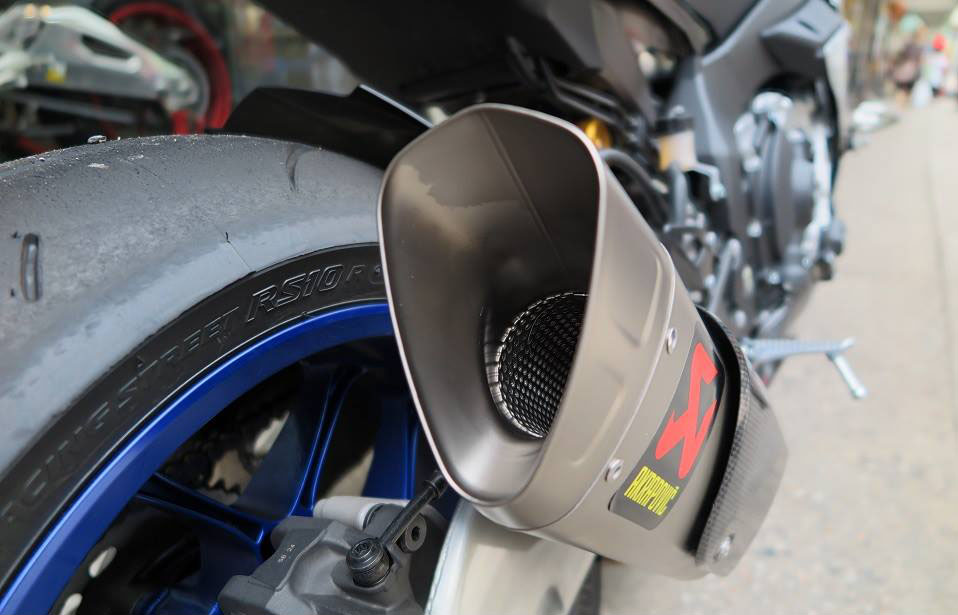 2015 Akrapovic Titanium Slip-on YZF-R1M