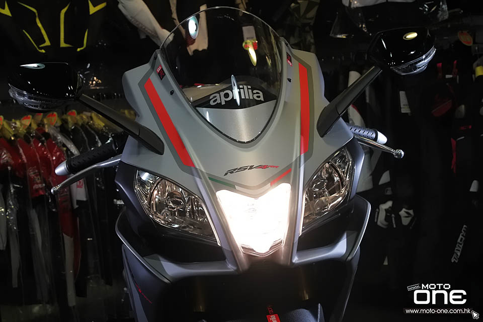 2015 APRILIA RSV4 RR RACE PACK