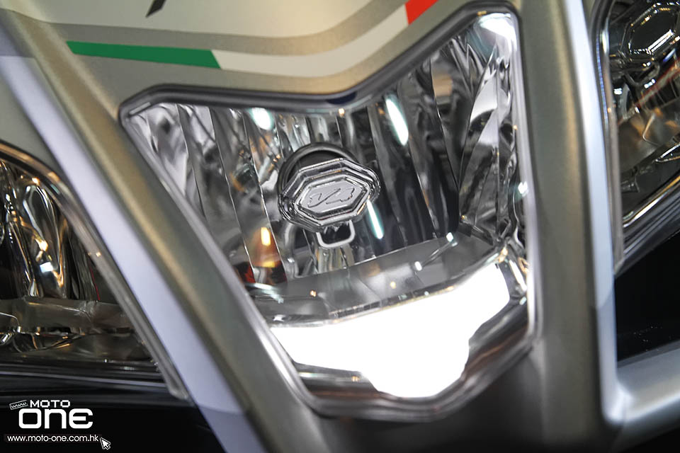 2015 APRILIA RSV4 RR RACE PACK