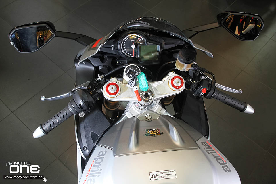 2015 APRILIA RSV4 RR RACE PACK