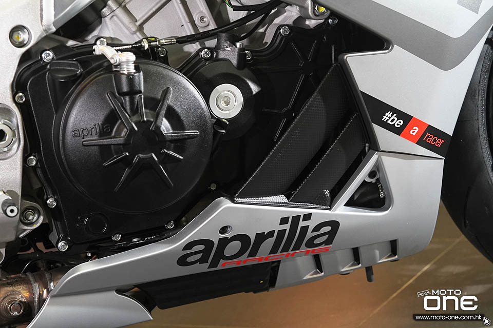 2015 APRILIA RSV4 RR RACE PACK