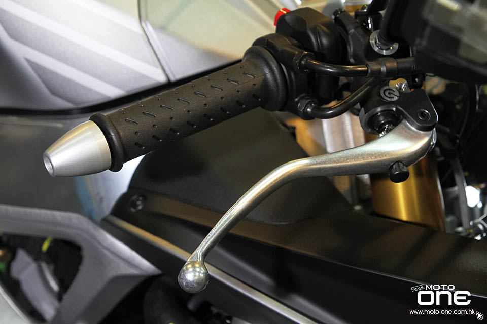 2015 APRILIA RSV4 RR RACE PACK