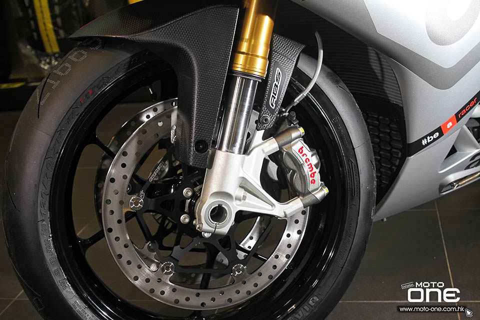 2015 APRILIA RSV4 RR RACE PACK